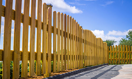 How Fence Cleaning Can Improve the Look and Lifespan of Your Property